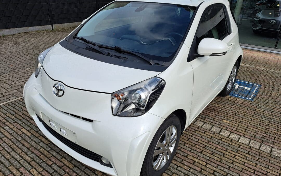 Toyota IQ 1.0B 08/2012